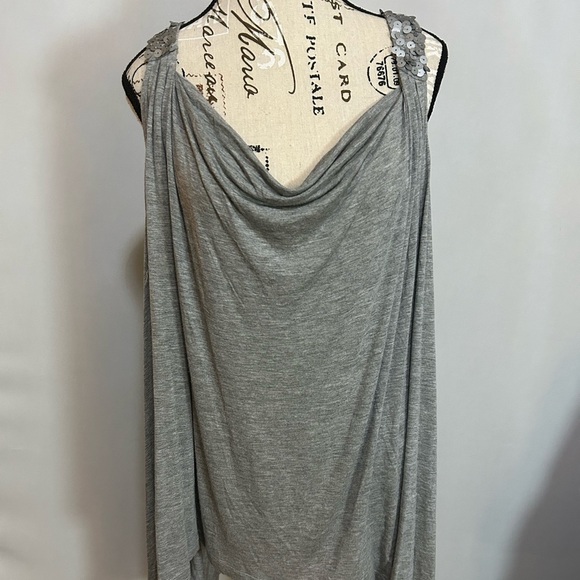 MICHAEL Michael Kors Gray Sequin Sleeveless Top. Large - Picture 1 of 8